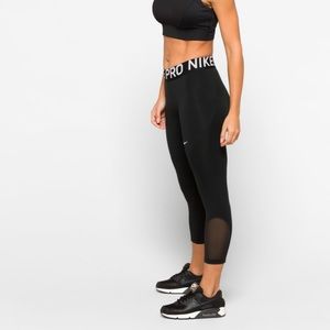 Nike Pro Cropped Legging